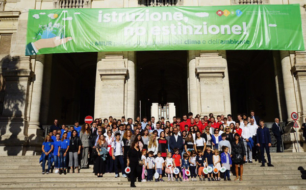 Foto ruppo con Ministro.JPG